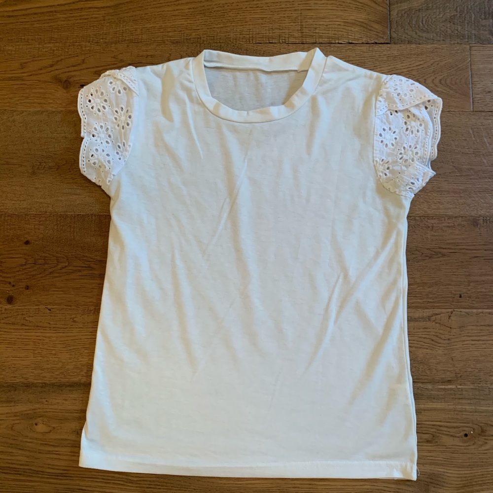 SHEIN Eyelet Sleeves Tee